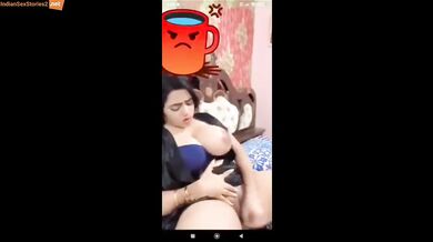 Muslim housewife Jara masturbation mms (Tanker boobs)