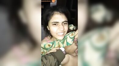 Young girl shows period blood in sexy mms