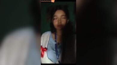 Orissa college girl showing her naked body in selfies