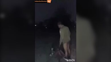 Pakistani police guy caught fucking a begger aunty