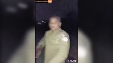 Pakistani police guy caught fucking a begger aunty