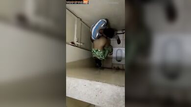 Desi nurse and ward boy caught fucking in toilet