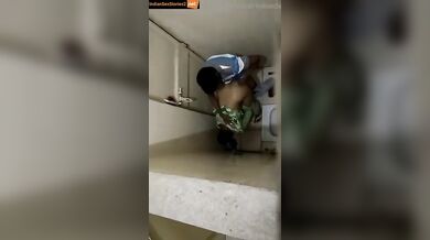 Desi nurse and ward boy caught fucking in toilet