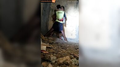 Marathi nagarpalika cleaner fucking bihari randi in saree