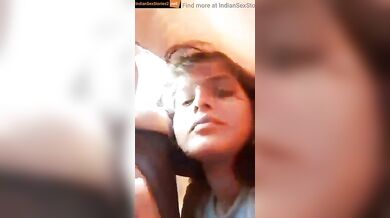 Hindi audio kissing mms of hot girlfriend