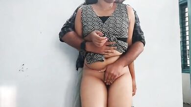 Local shop guy finger fucking fat figure bhabhi