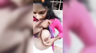 Young tamil girlfriend showing her boobs in video