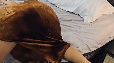 Hotel owner aunty fucking with new floor manager