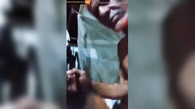 Ismail chacha gets blowjob from mature padosan aunty