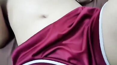 Young assamese girl pussy fucked while she broswed reels