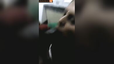 Office bhabhi giving almost perfect blowjob to boss in toilet