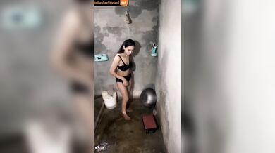 Pakistani viral toilet fucking Bhabhi new video