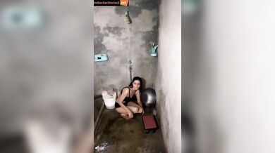 Pakistani viral toilet fucking Bhabhi new video
