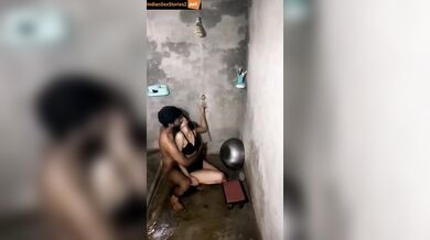 Pakistani viral toilet fucking Bhabhi new video