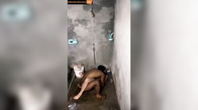 Pakistani viral toilet fucking Bhabhi new video