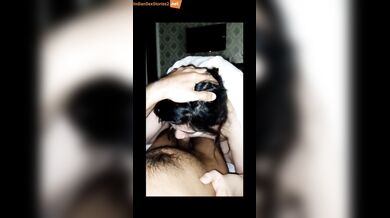 Desi MILF aunty sucking in hot hindi blowjob video