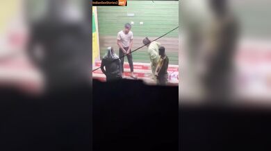 Local randi Bhabhi fucked on shopping centre stairs