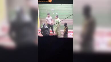 Local randi Bhabhi fucked on shopping centre stairs