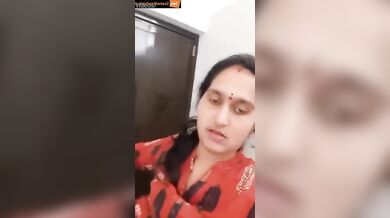 Shy telugu teacher aunty opened her big boobs and vagina