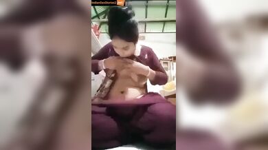 Desi big boobs Bhabhi showing all bur and gaand in video call