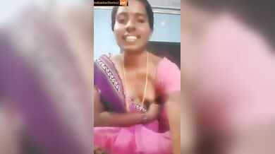 Gujarati bhabhi happily shows all holes in xxx video call