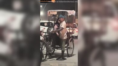 Viral sex video of horny bhabhi giving handjob to rikshawala