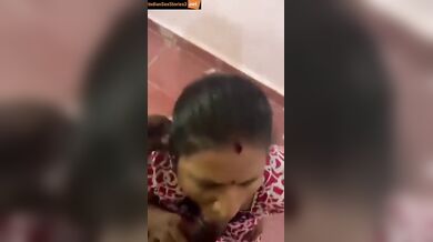 Salem tamil housewife sucking lover's cock