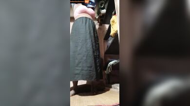 Desi tamil village woman showing her black pussy