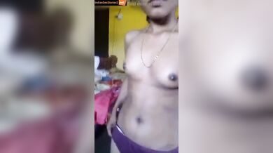 19 years old telugu girl showing her tight pussy