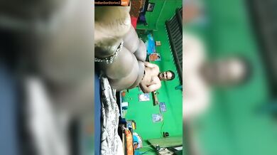 Big ass telugu aunty fucked by uncle at home