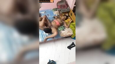 Young man licking tamil woman's pussy