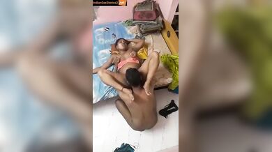 Young man licking tamil woman's pussy