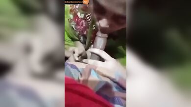 Hot bangla wife sloppy lund sucking mms