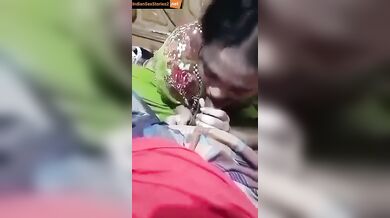 Hot bangla wife sloppy lund sucking mms