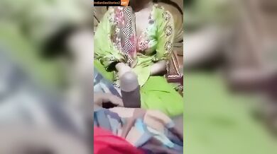 Hot bangla wife sloppy lund sucking mms