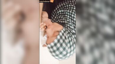 Young hijabi girlfriend hot blowjob mms (no audio)