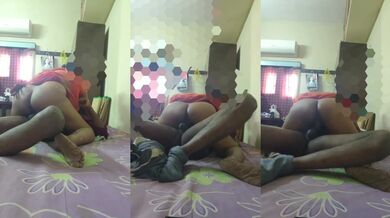 Desi aunty fucked by her house nokar