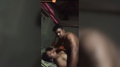Dehati Bhabhi in saree and blouse fucking with husband