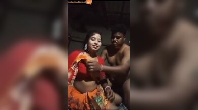 Dehati Bhabhi in saree and blouse fucking with husband