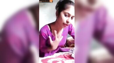 Sexy mms of young girl showing her chut (brinjal fucking)