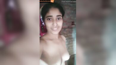 Oriya girl undressing to show her pussy in live video