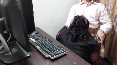 Bangalor work from home techie gets blowjob from maid