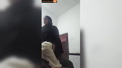 Hijabi muslim Bhabhi fast cock riding fuck video