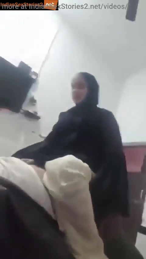 Hijabi bahbhi riding hard in cowgirl pose sex video