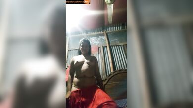 Aroused Bhabhi fucking chut with toothbrush and brinjal