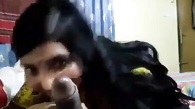 Beautiful Bihari Bhabhi sucking cock of her lover