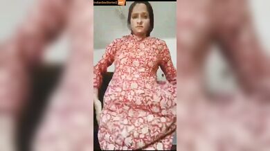 Angry desi milf nude dress change mms video