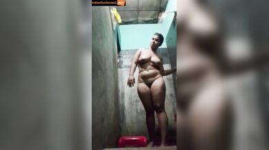 Fat figure desi girl hot bathroom mms video