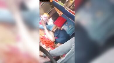 Desi callgirl fucked in running truck!