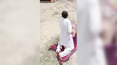 Desi Pakistani mms of big ass randi fucked outdoor